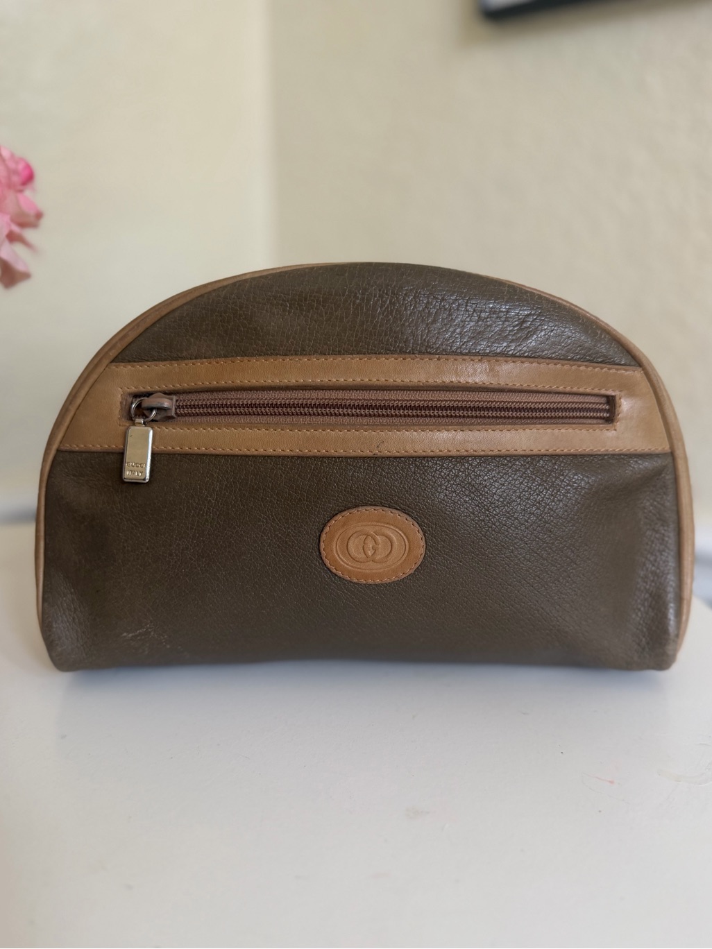 Gucci All Leather Zip-Around Clutch Pouch Cosmetic Bag Gg Logo